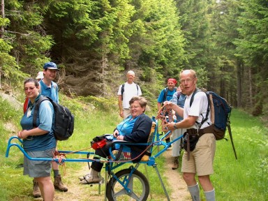 randonnée très sportive, Vosges, 2003 randonnée très sportive avec joëlette, Vosges, 2003