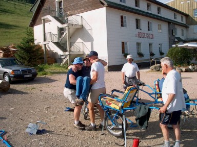 randonnée très sportive, Vosges, 2003 randonnée très sportive avec joëlette, Vosges, 2003