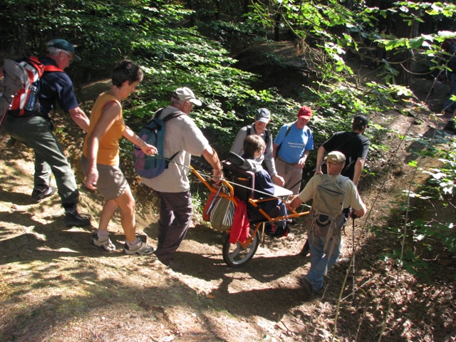 Randonnée sportive avec joëlettes, Tilff, 2011