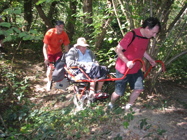 Randonnée sportive avec joëlettes, Malonne, 2011